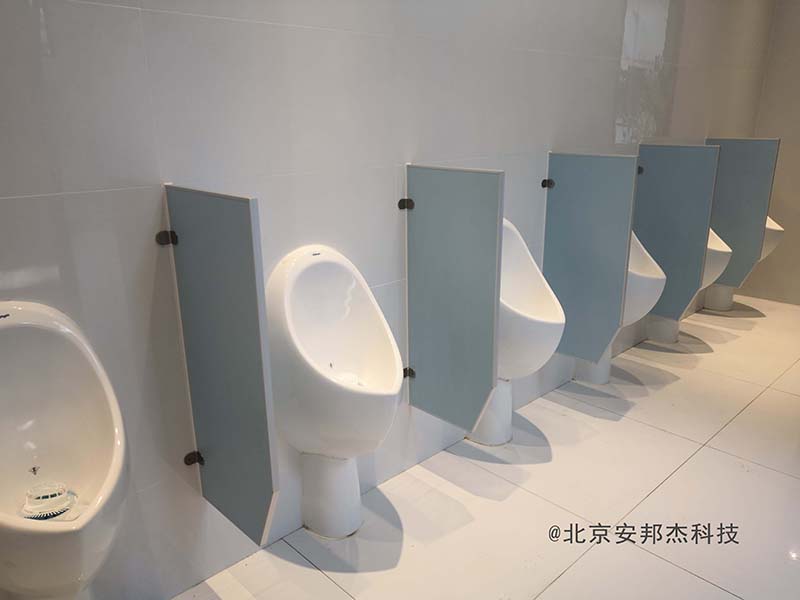 国产无水小便器解决厕所异味问题